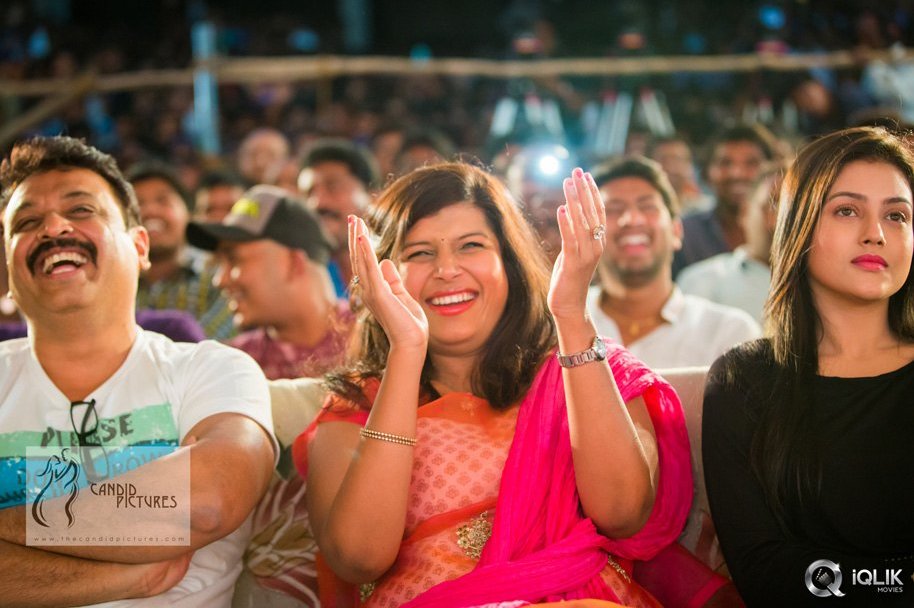 Chinnadana-Neekosam-Movie-Platinum-Disc-Function